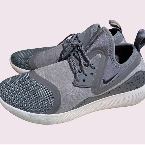 W Nike RUN LUNARCHARGE ESSENTIAL ladies US Sz 7.5 preowned Gray - Picture 1 of 5